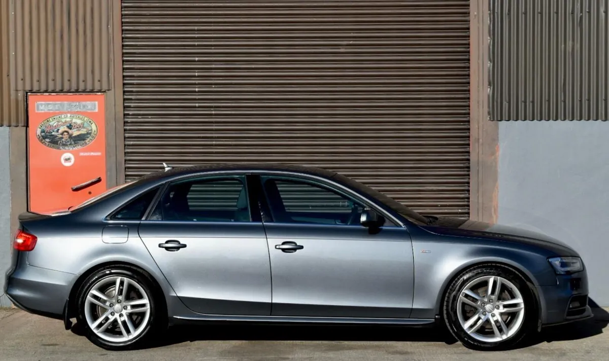 Audi A4 2014 - Image 2