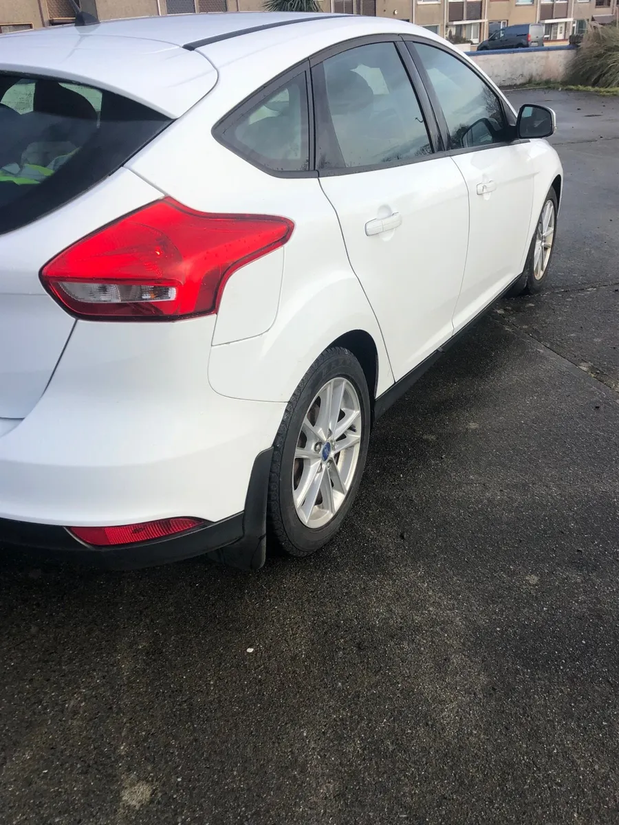 Ford Focus 2015 - Image 4