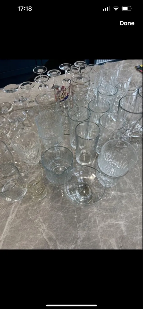 Box of various glasses - Image 4