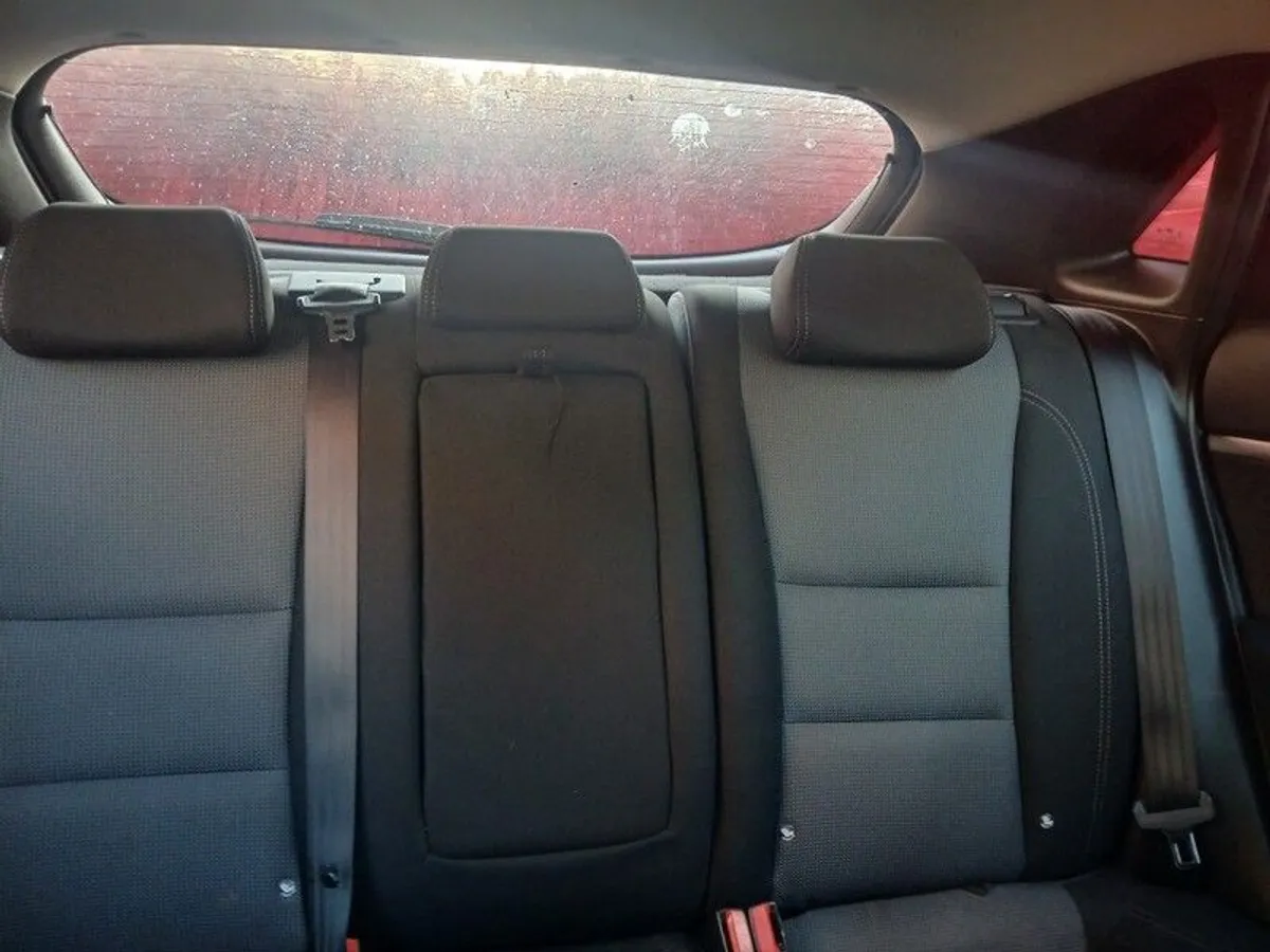 2015 Hyundai I30 SAT nav - Image 4