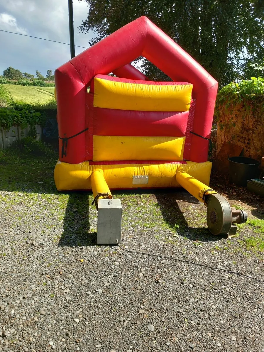 Bouncy Castle - Image 4