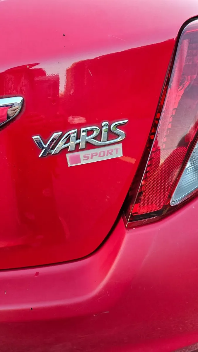 Toyota Yaris 2013 - Image 3