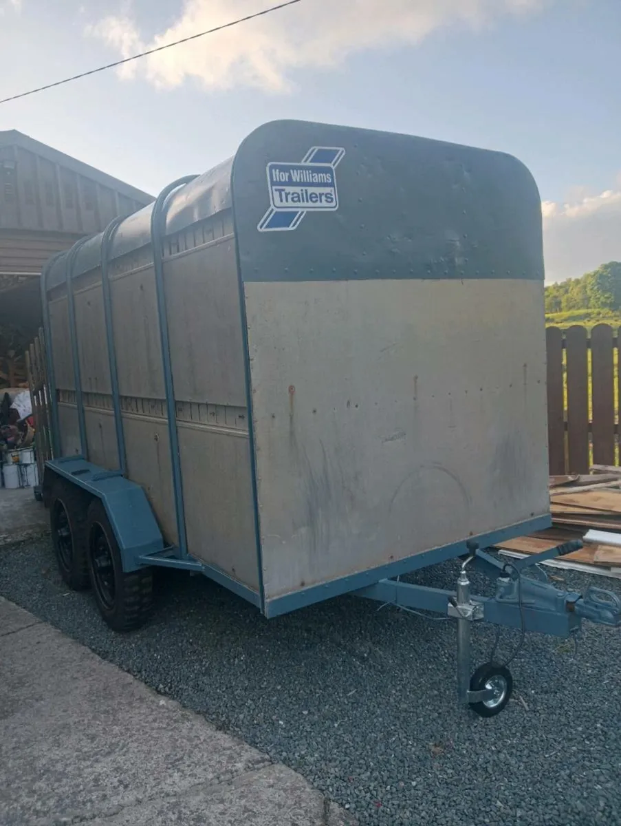 CATTLE TRAILER - Image 1