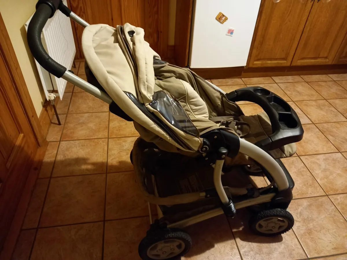 Graco Quattro Tour Deluxe Stroller - Image 3