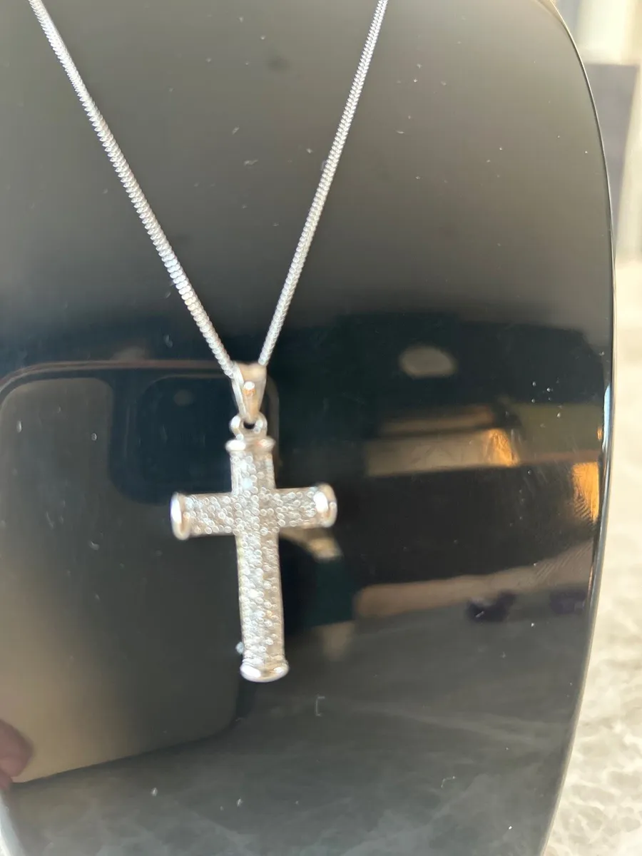 White Gold Diamond necklace - Image 2