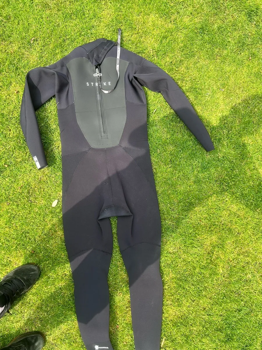 Ion Strike Element back zip Wetsuit size XL - Image 2