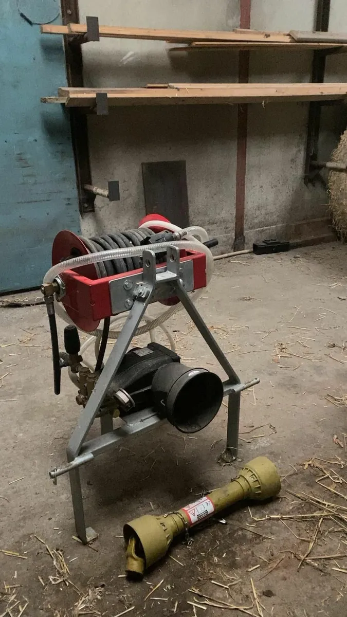 Hawk tractor powerwasher