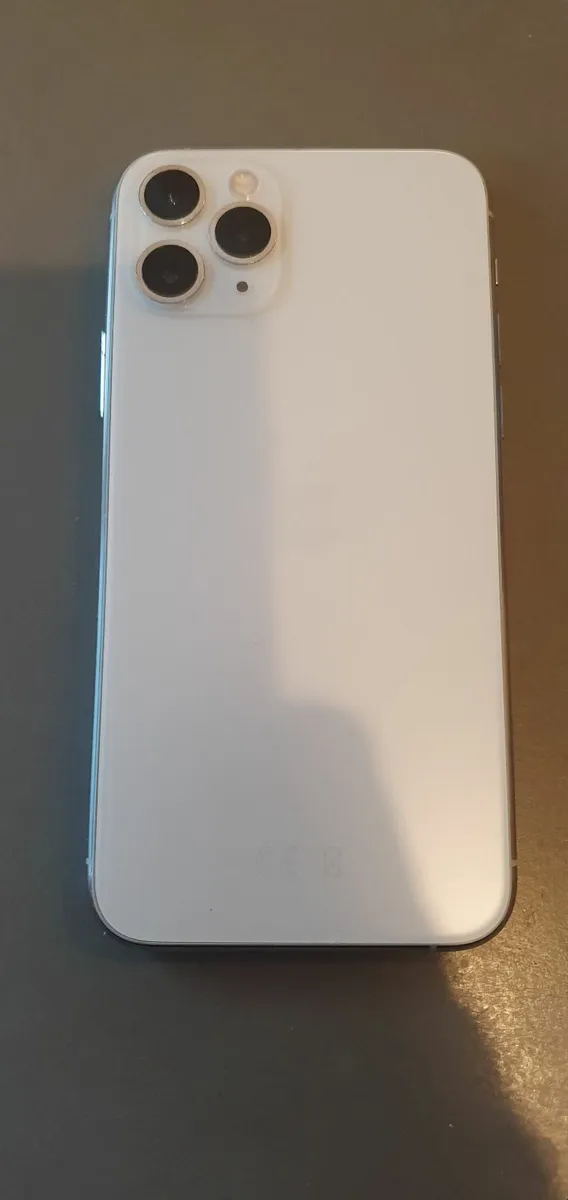 Iphone 11 pro 64GB - Image 2