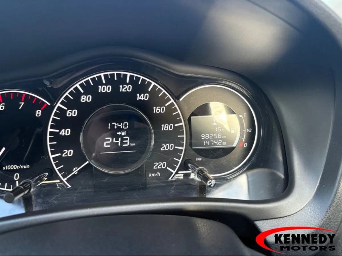 Nissan NOTE 1.2 PET SV Sport 4DR - Image 4