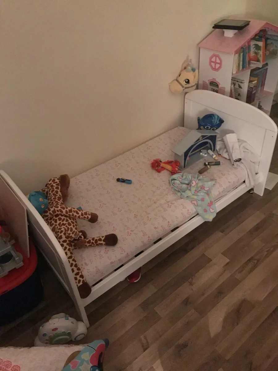Kids Cot bed - Image 4