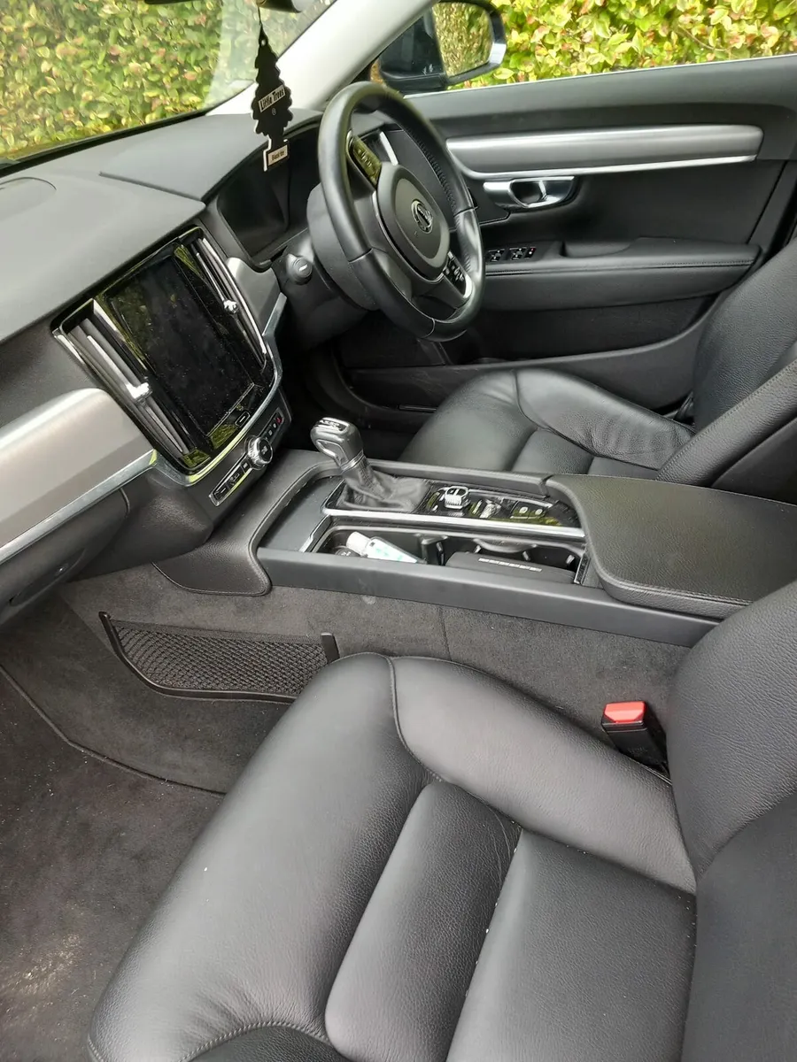 Volvo S90 - Image 3