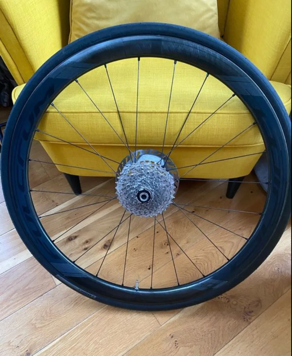 Fulcrum wind 40 DB carbon wheelset - Image 1