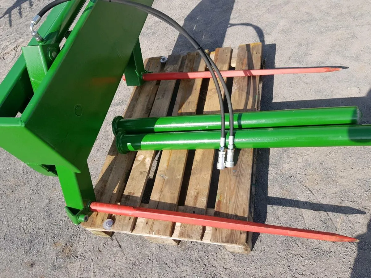 New bale tube handler - Image 2