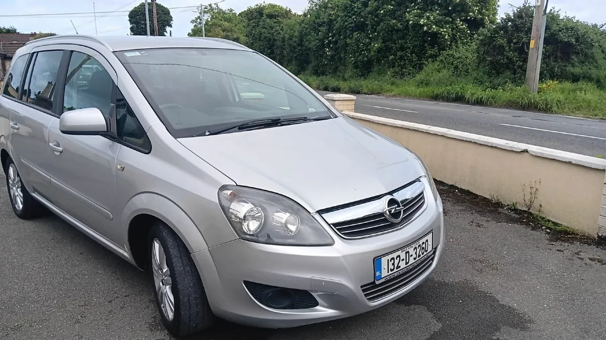 Opel Zafira 2013 - Diesel - Very clean - Image 4