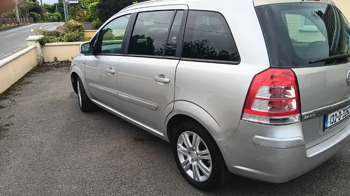 Opel Zafira 2013 - Diesel - Very clean - Image 1
