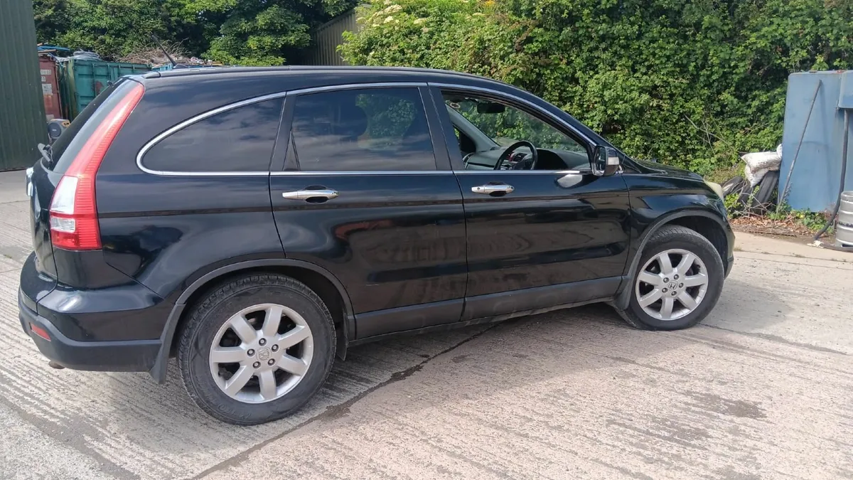Honda CR-V 2007 - Very economical Diesel - Image 1