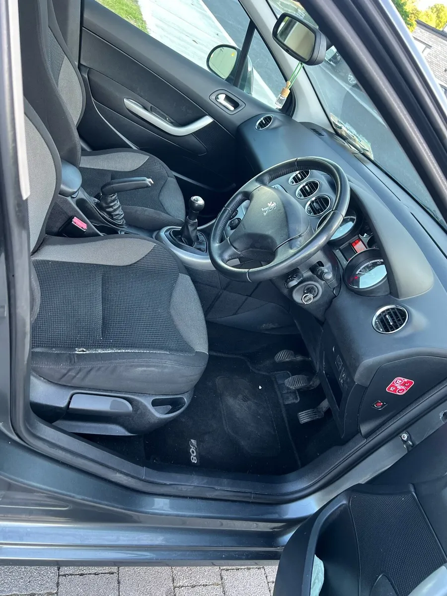 Peugeot 308 - Image 3