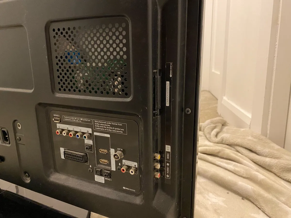 Samsung 42 inch TV (not smart) - Image 3
