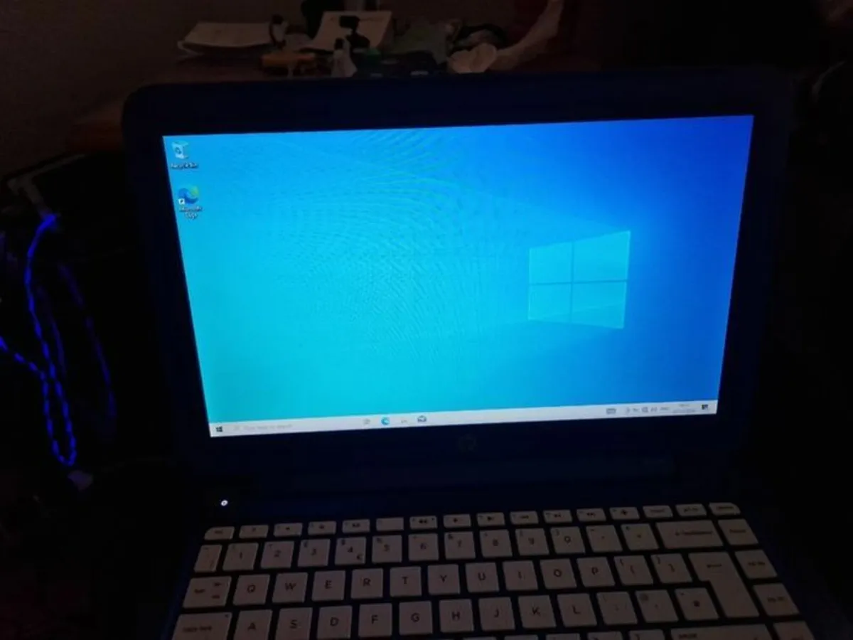Hp Stream 2GB RAM, 32GB Emc, Windows 10 Home, - Image 3