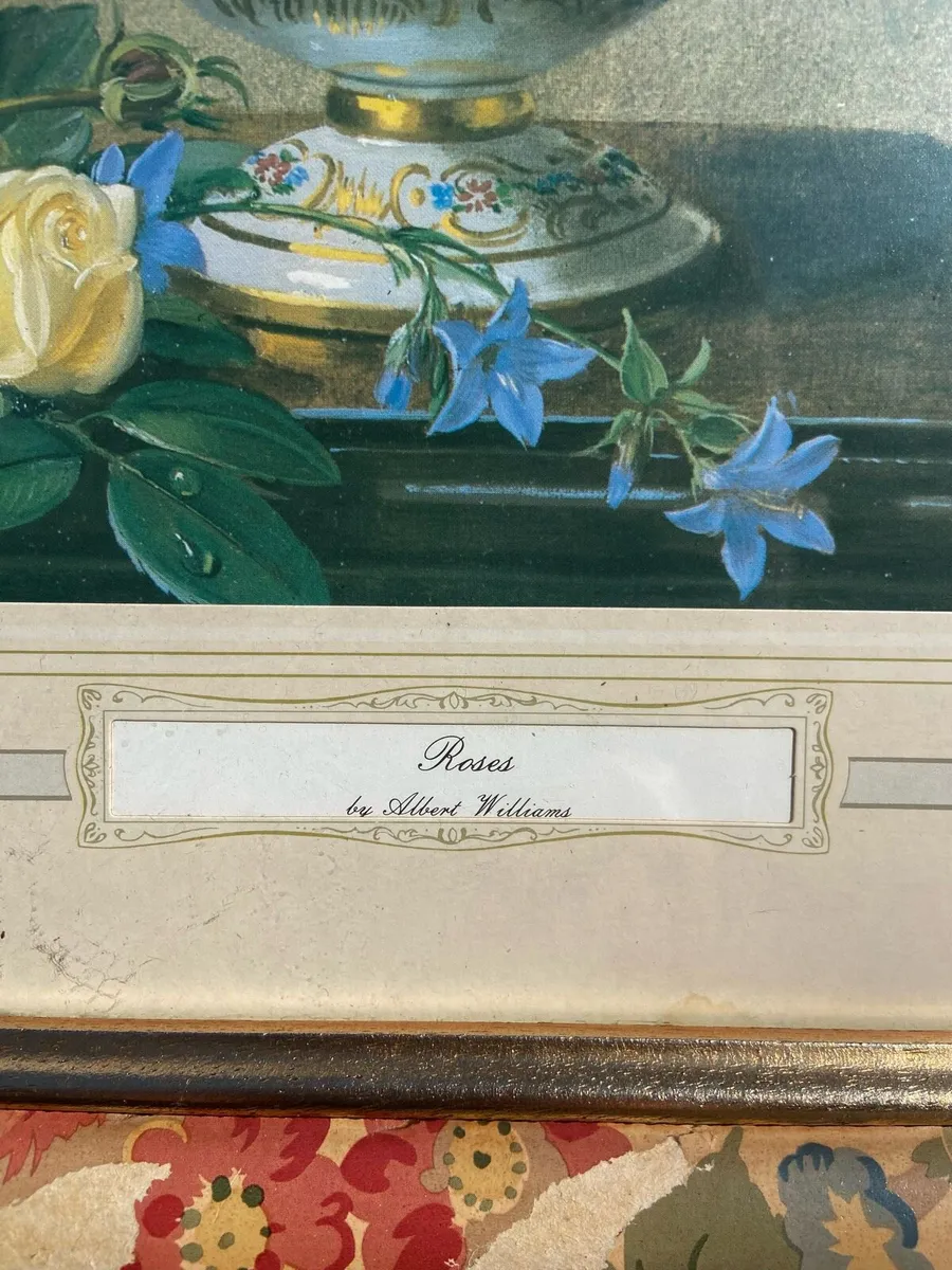 Antique ‘Roses’ Picture Frame - Image 3
