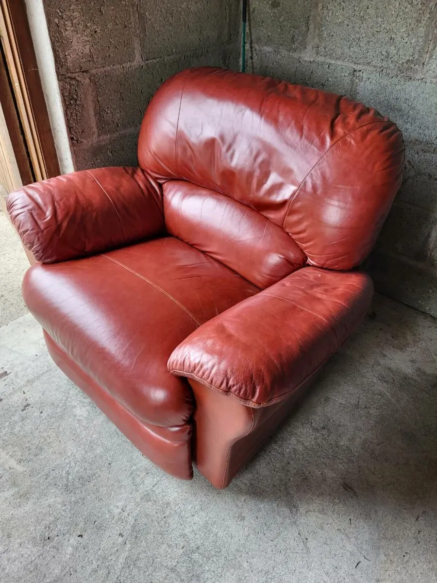 Leather Sofa & Armchair Suite - Image 4