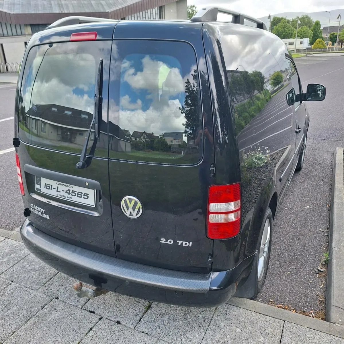 2015 2.0L Volkswagen Caddy Highline - Image 2