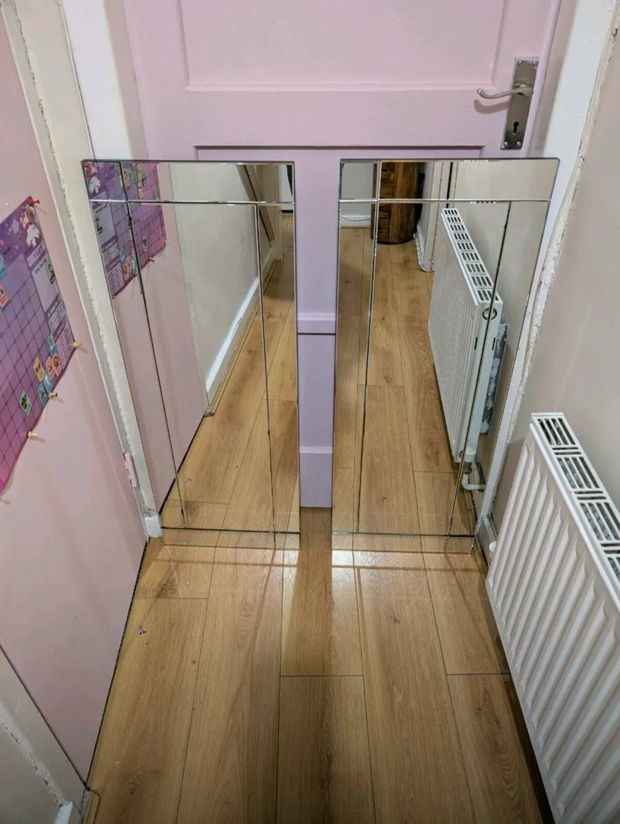 PAIR OF CONTEMPORARY WALL MIRRORS - Image 3