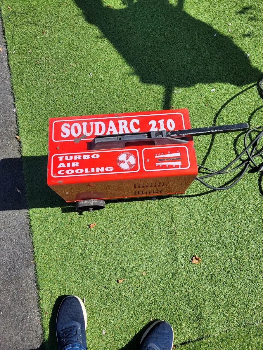Welder - Image 2
