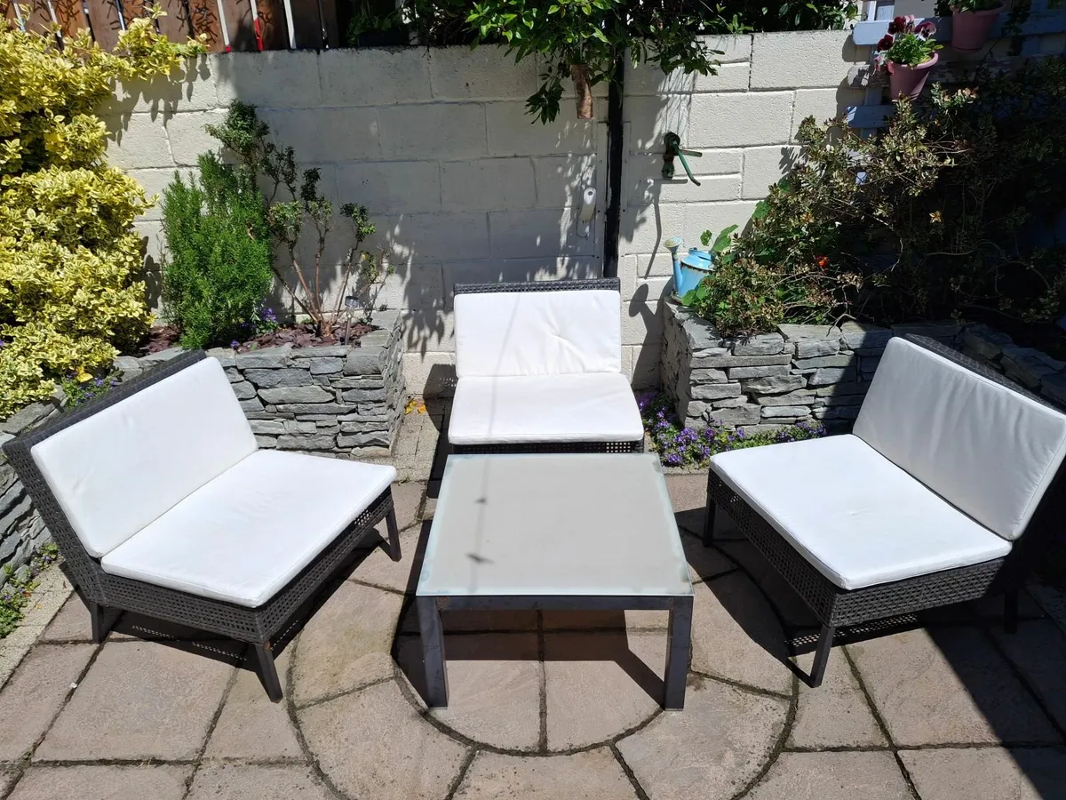 outdoor furniture - Image 1