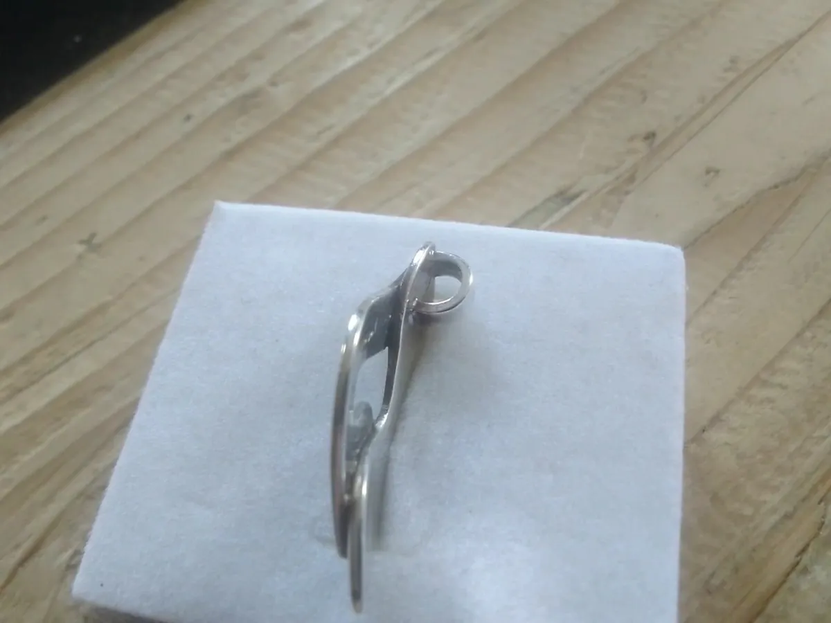 STERLING SILVER VINTAGE SWIRL PENDANT - Image 2