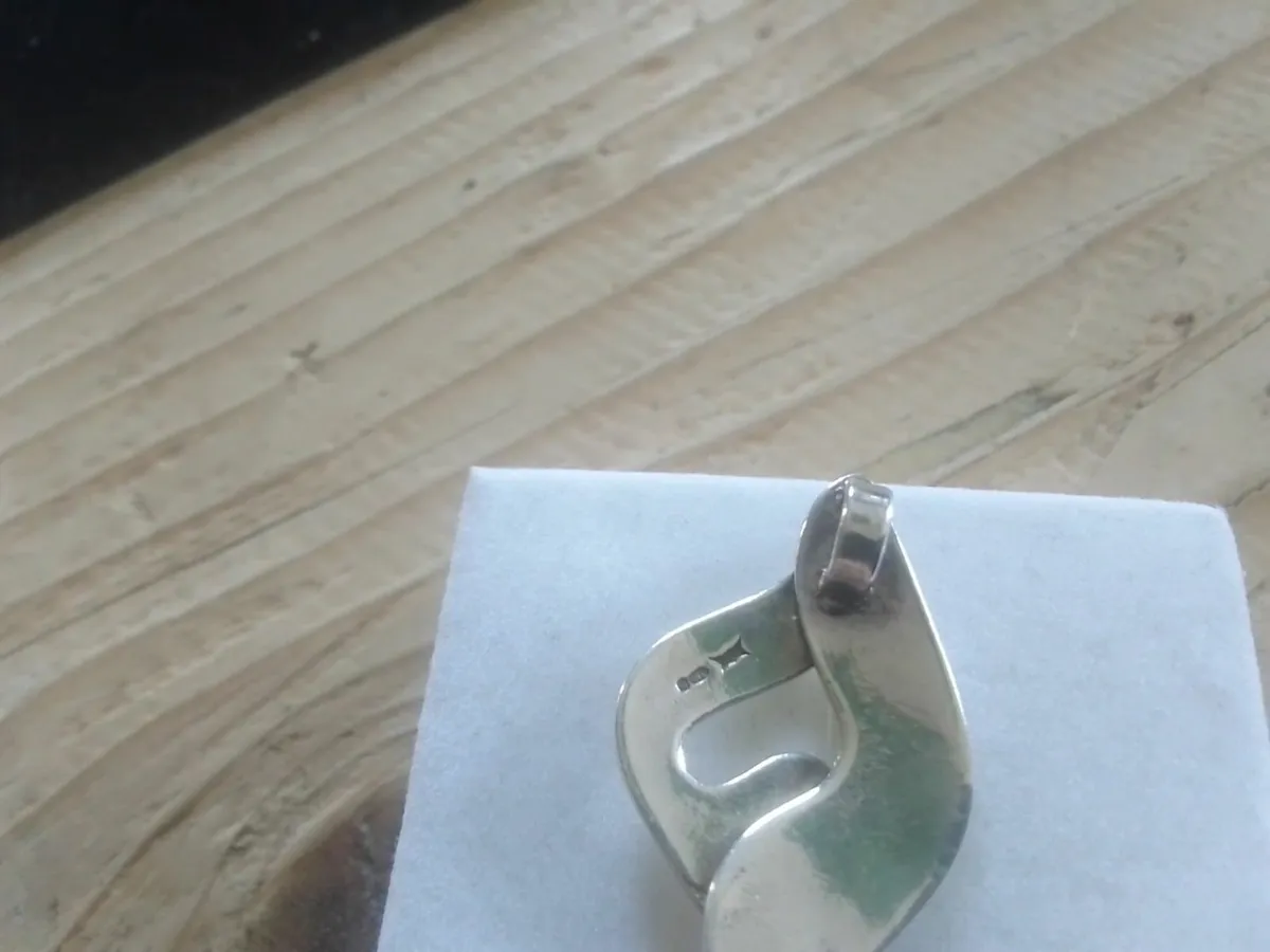 STERLING SILVER VINTAGE SWIRL PENDANT - Image 3