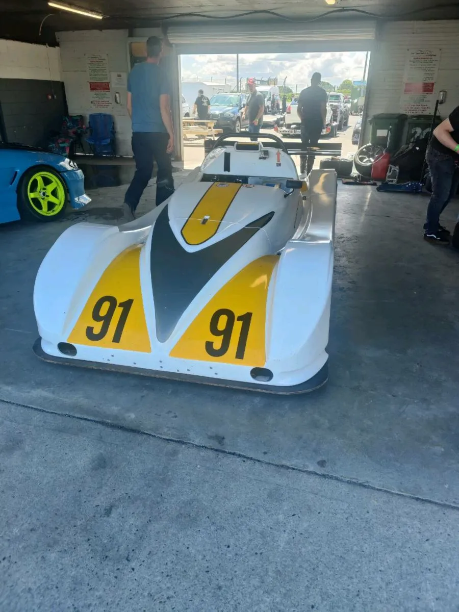 T5 Mission sportscar - Image 2