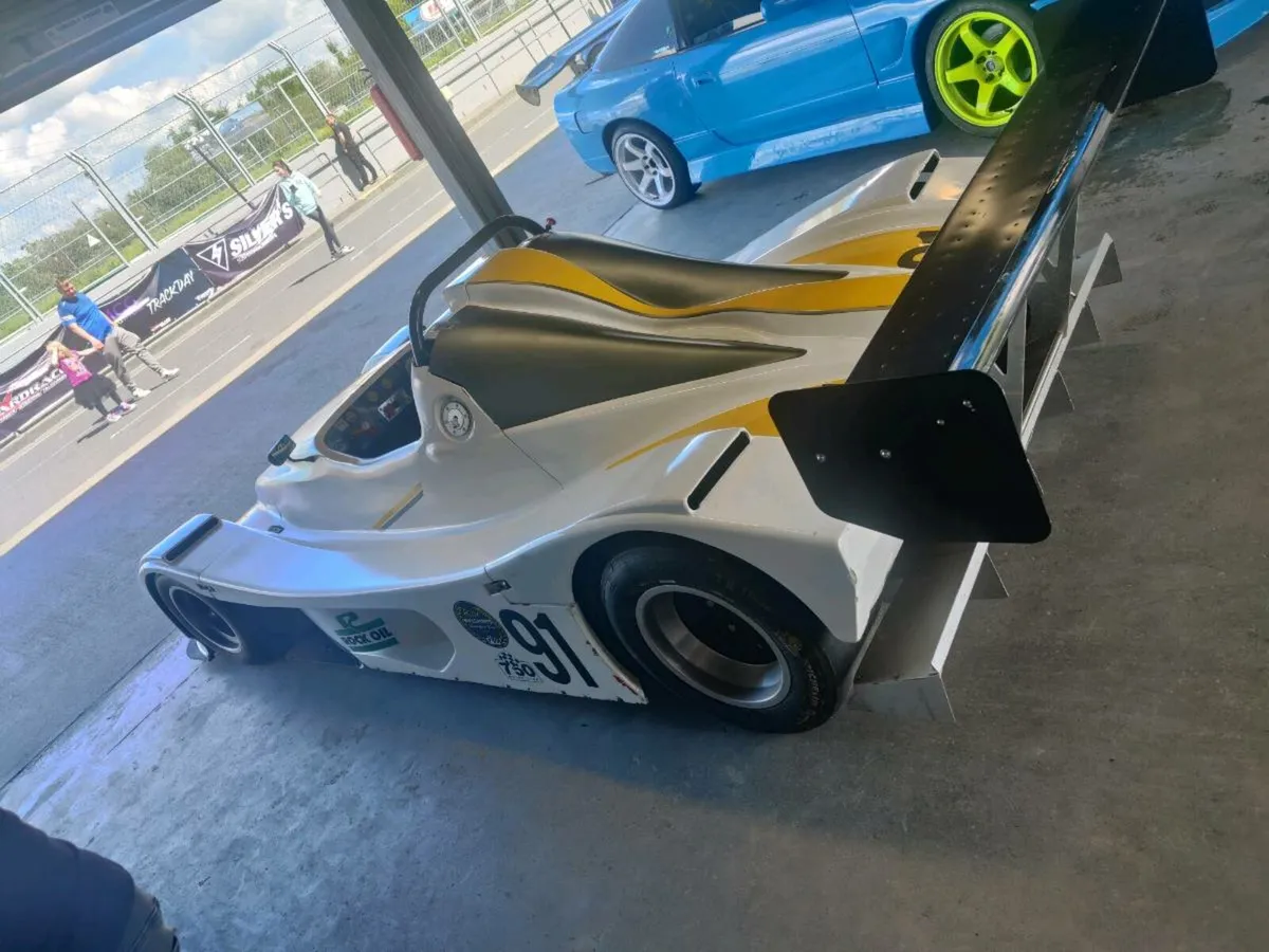 T5 Mission sportscar - Image 3