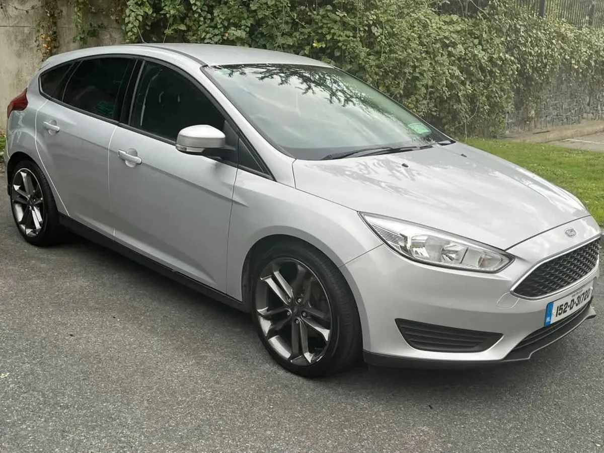 Ford Focus 2015 - Image 2