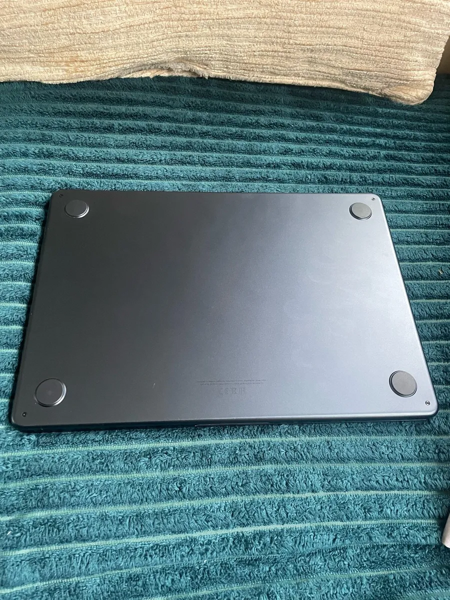 Macbook Air M2 (2023) - Image 2