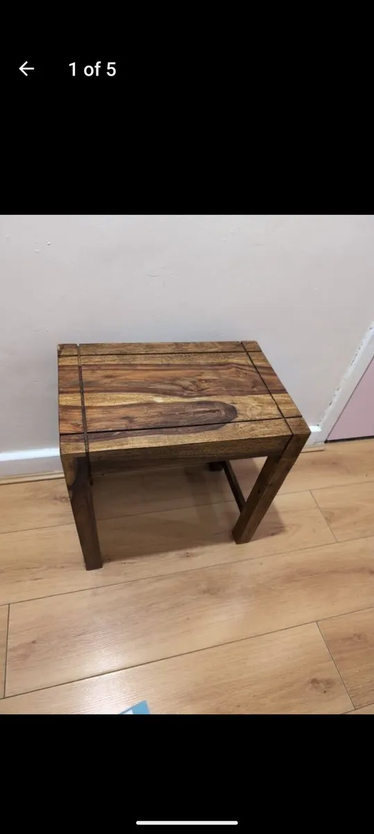 Solid wood small table - Image 1