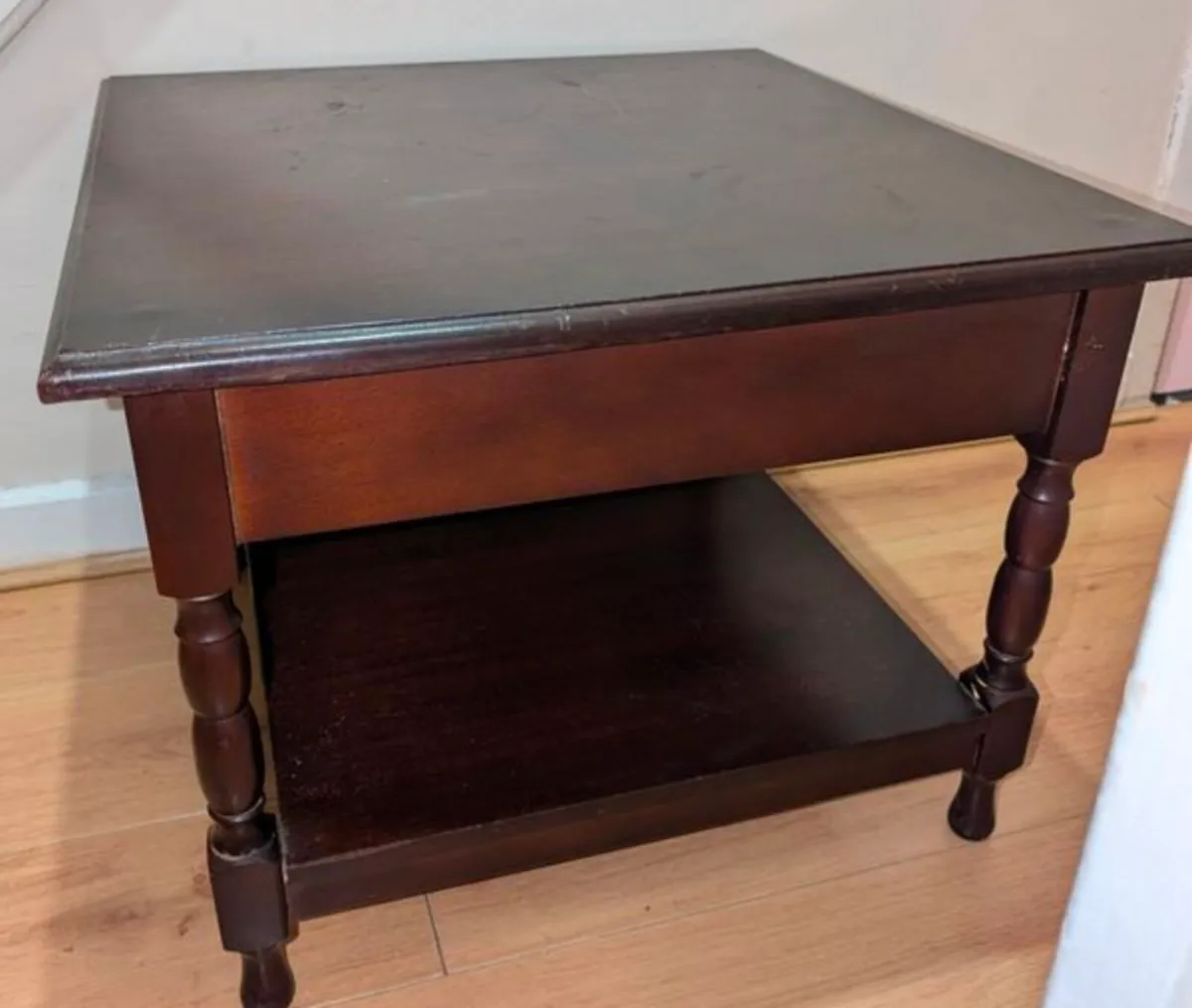 ROSSMORE STYLE MAHOGANY COFFEE TABLE - Image 2