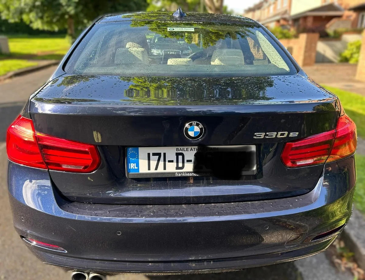 BMW 3-Series 330e Saloon SE 2017 - Image 4