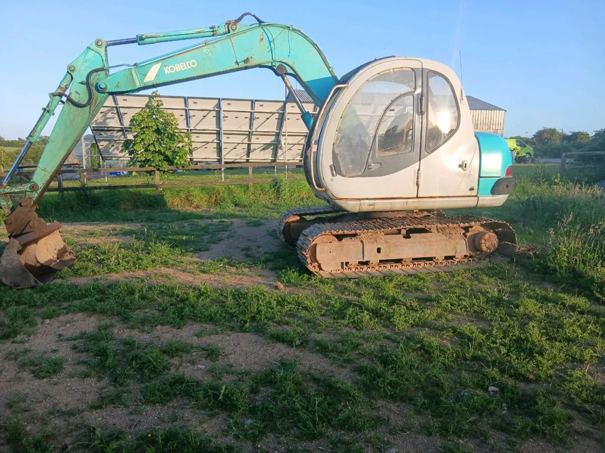Kobelco 7ton digger - Image 1