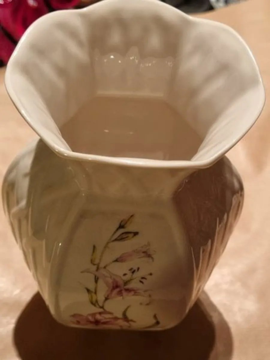 Belleek Vase - Image 3