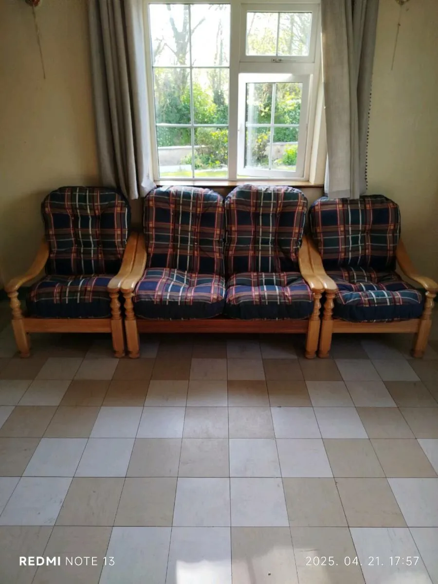 Couch for sale - Image 2