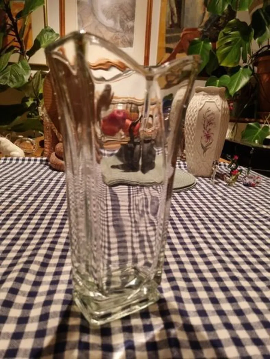 Large Italian vase - Image 1