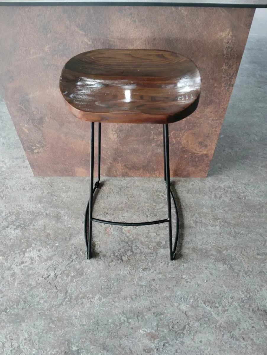 Island stools - Image 1