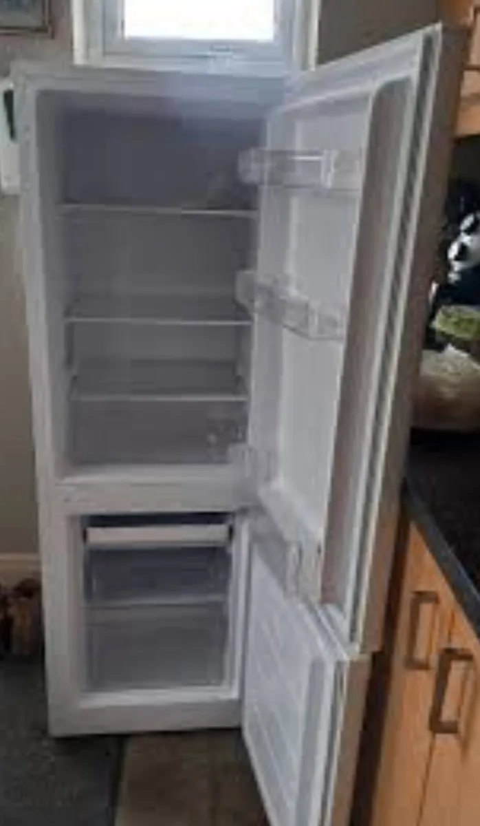 Logic fridge freezer - Image 2