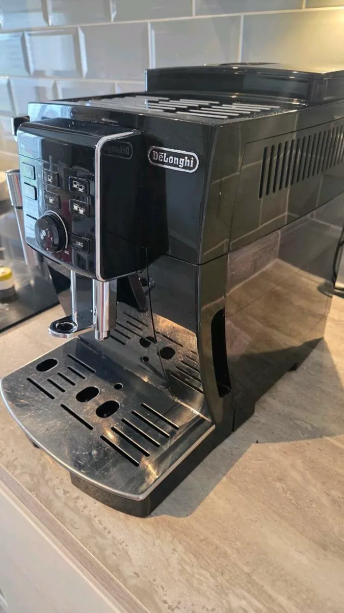 Delonghi coffe machine - Image 3