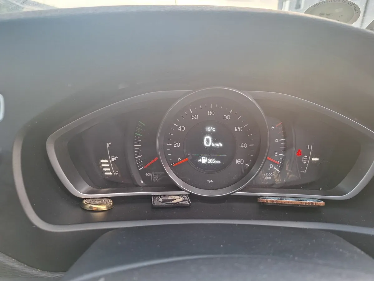 Volvo V40 2014 - Image 4