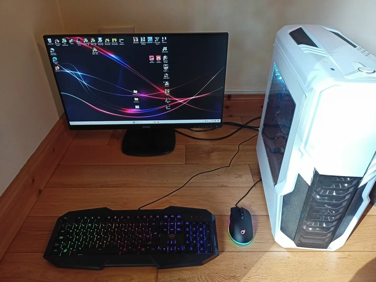 Gaming computer Ryzen 7 with monitor - Image 3