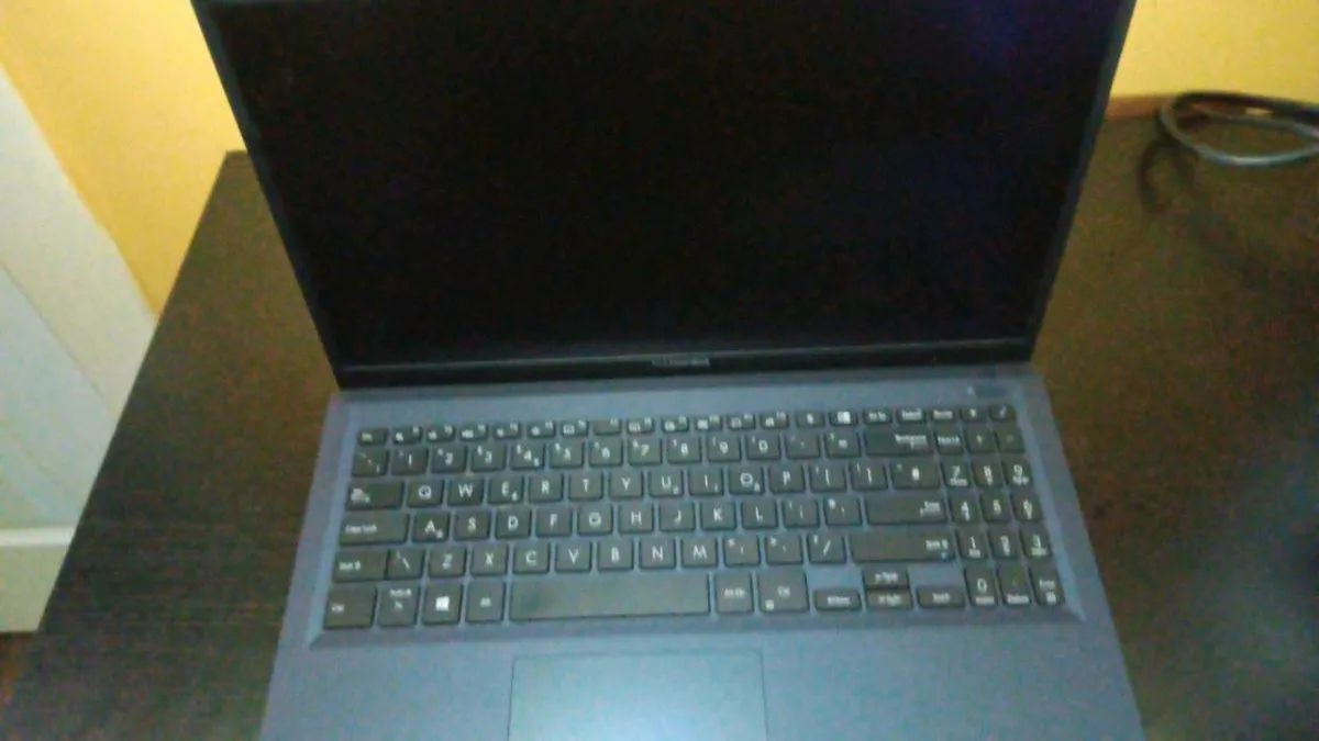 ASUS ExpertBook L1500CDAY_L1500CDA. - Image 1