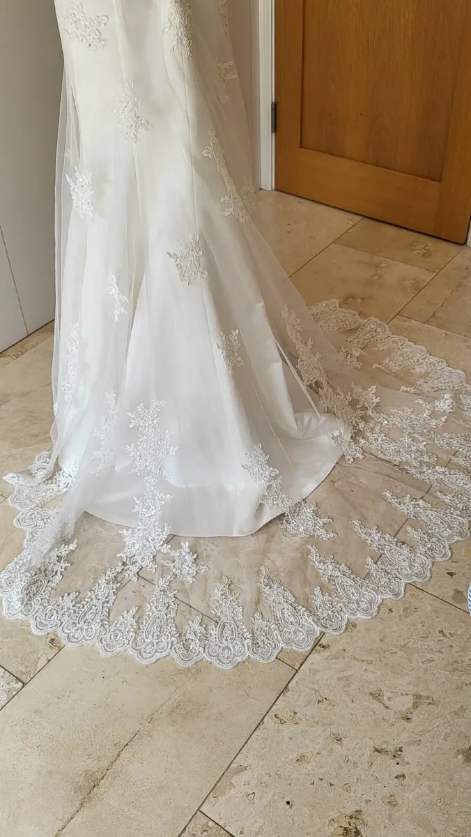 wedding dress - Image 2