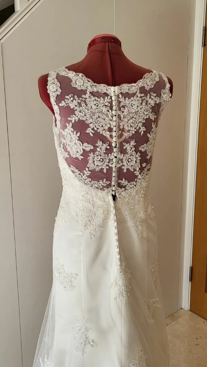 wedding dress - Image 3